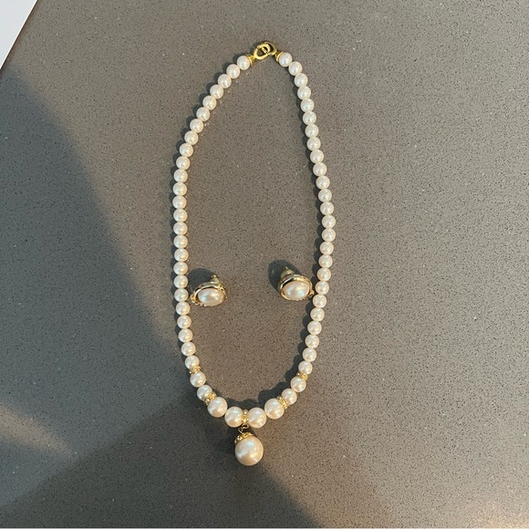 Jewelry - Elegant Pearl and diamond Necklace and Earring Set